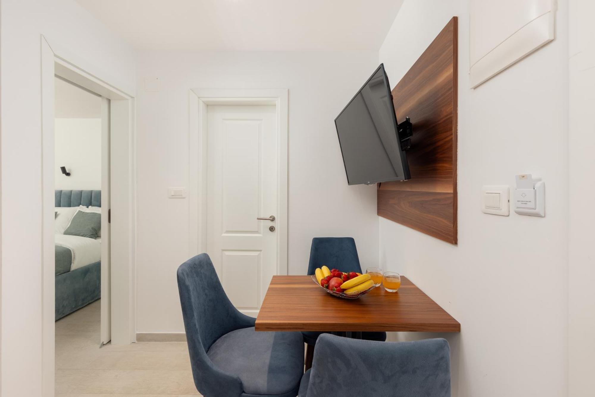 Ocea Studio Apartments Kotor Extérieur photo