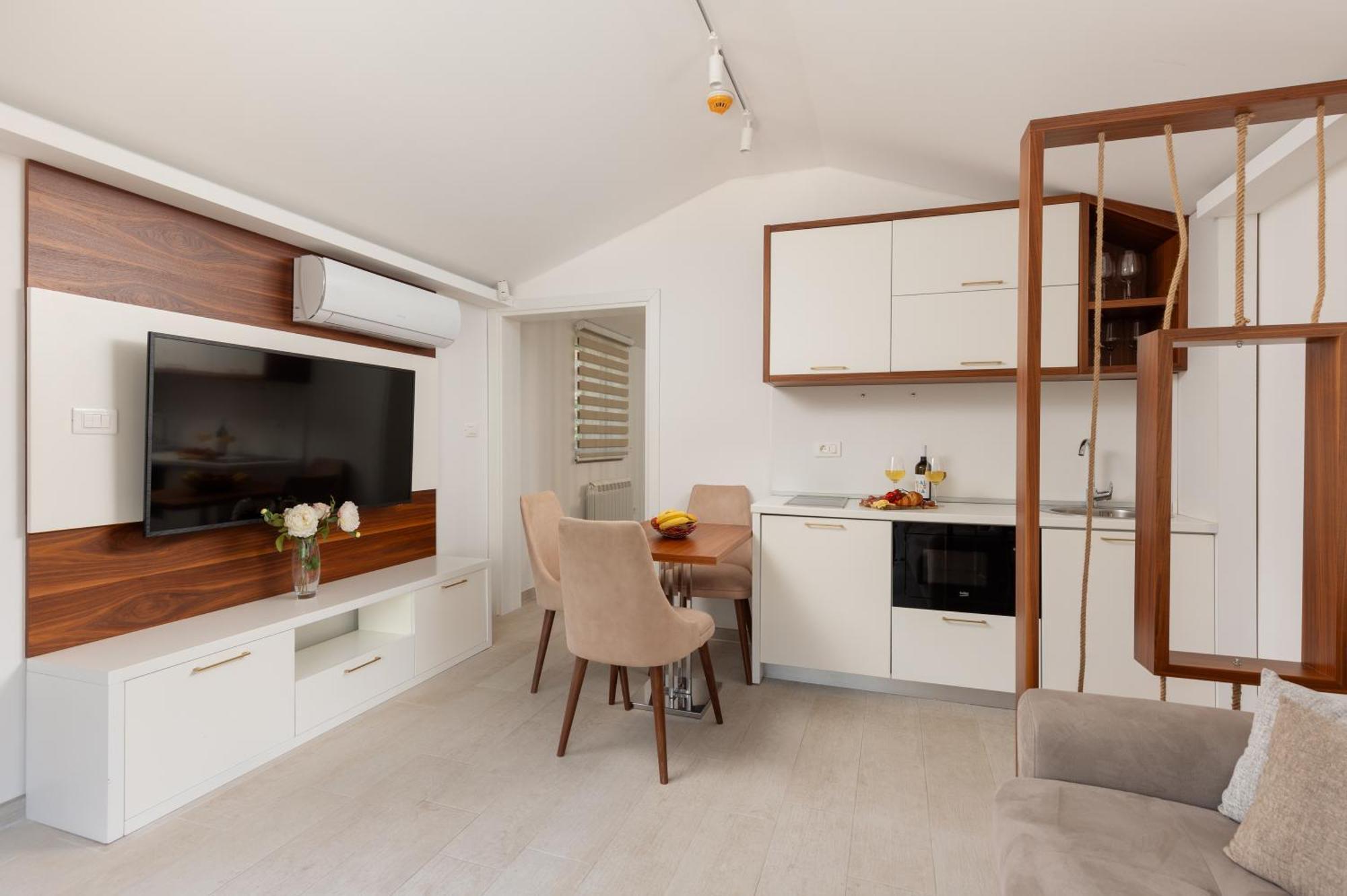 Ocea Studio Apartments Kotor Extérieur photo
