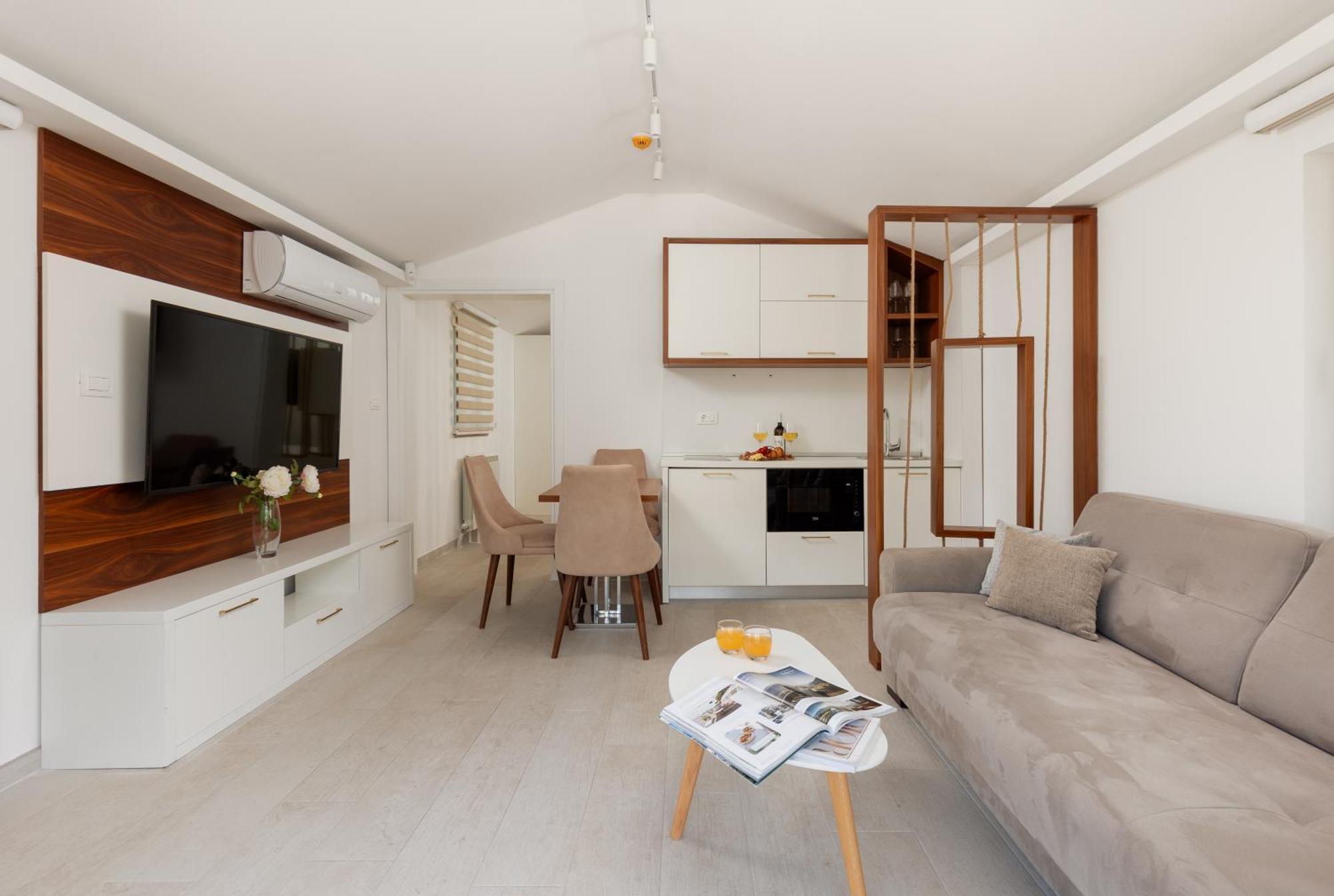 Ocea Studio Apartments Kotor Extérieur photo
